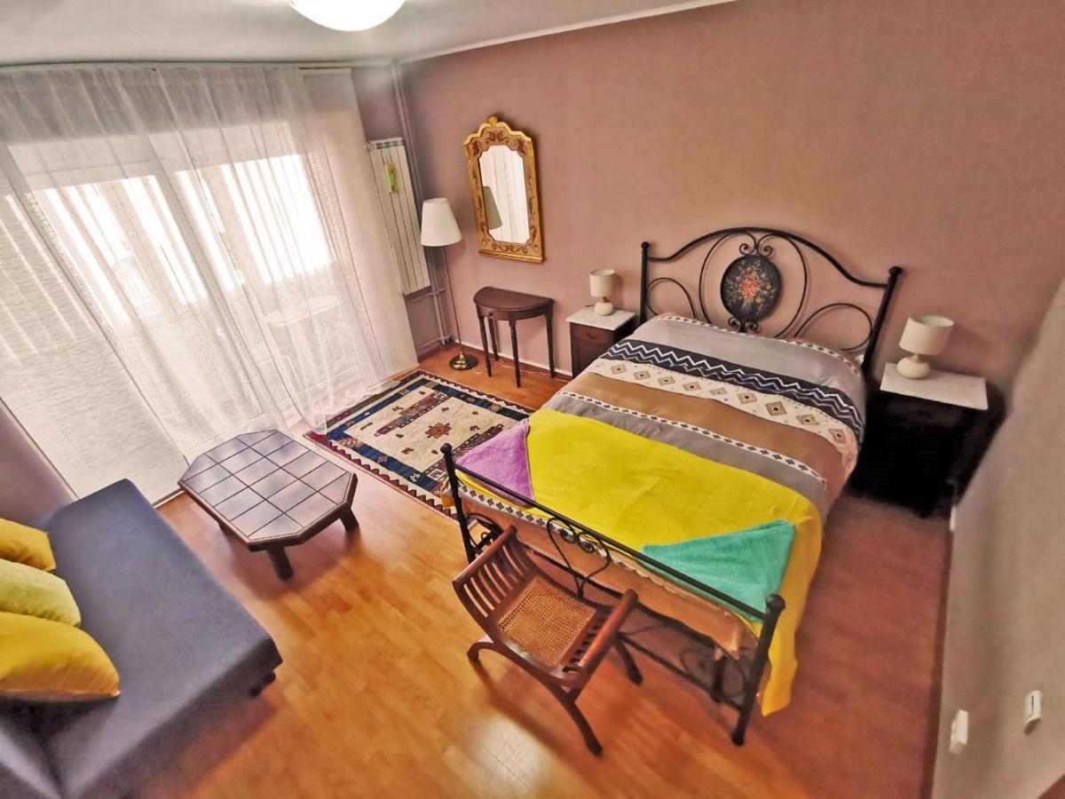 Apartamento Cozy Studio Athenee Bucarest Exterior foto